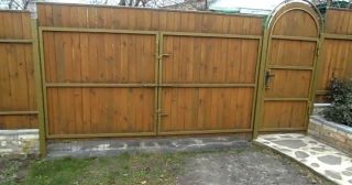 Купить распашные ворота деревянные Уфа, цена от 2727 руб.